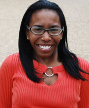 Transfer Students Compete for Scholarships